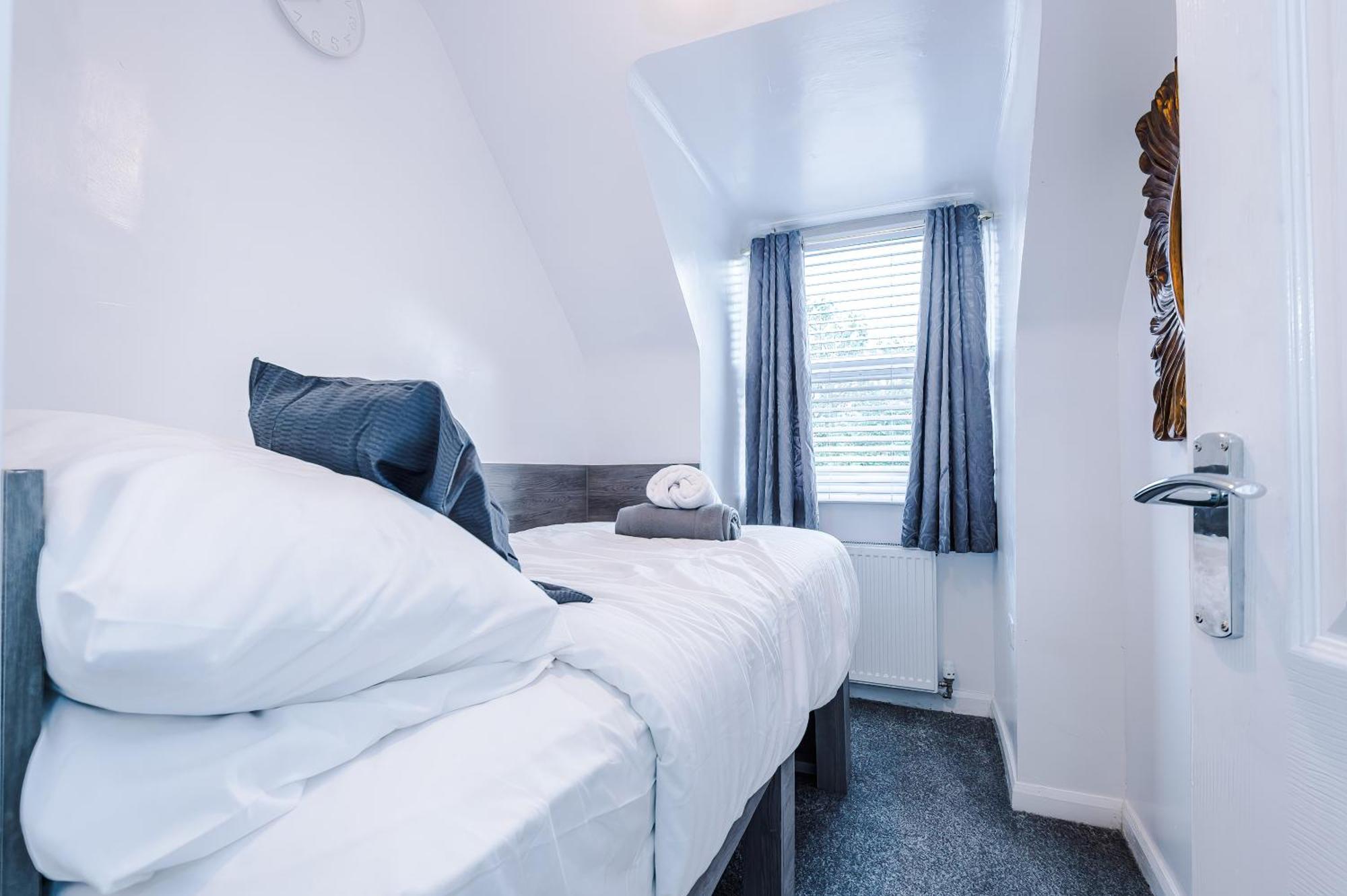 Comfort Place - 3 Bedroom House In Chester - Sleeps 6 Exteriör bild
