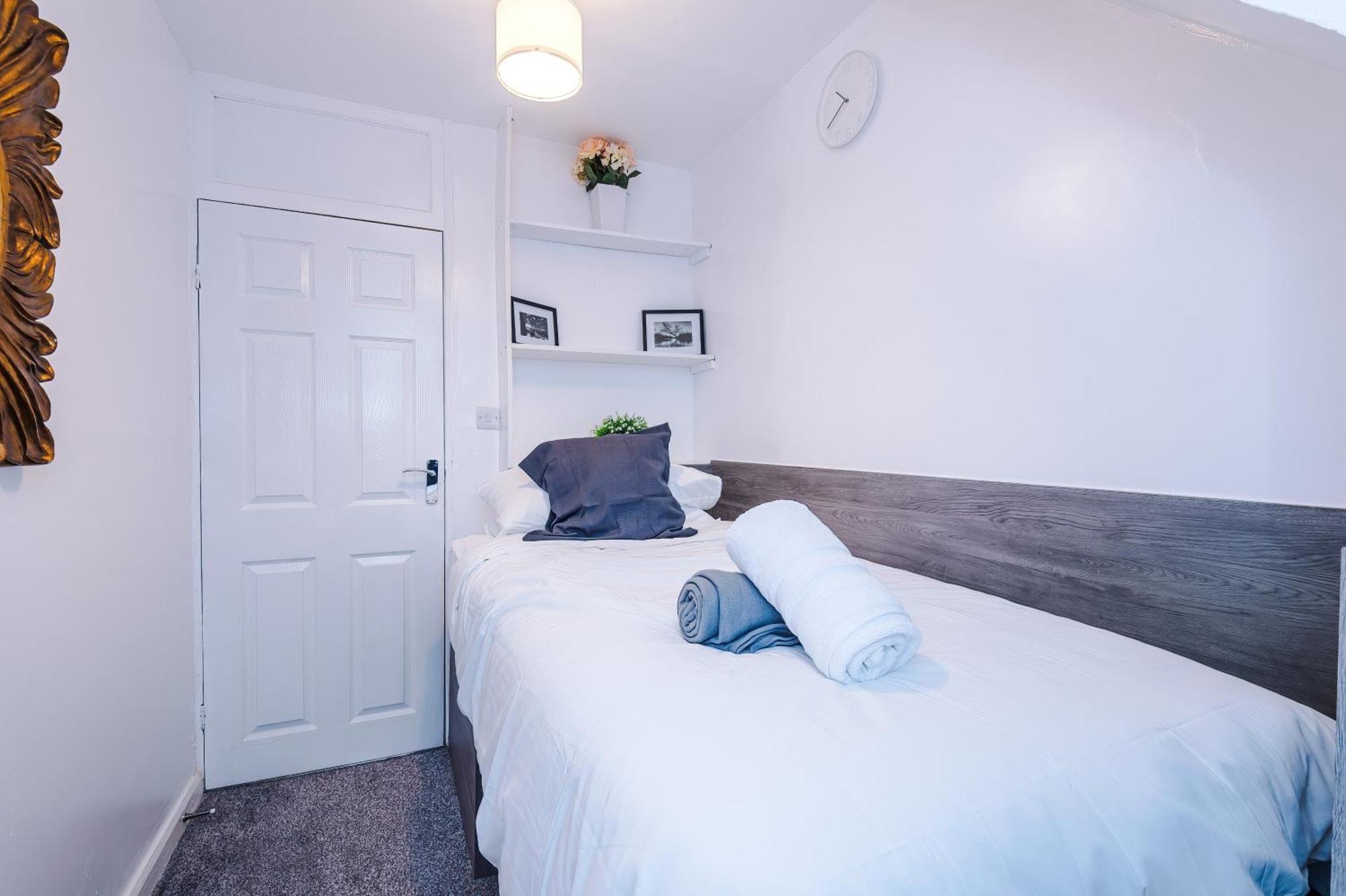 Comfort Place - 3 Bedroom House In Chester - Sleeps 6 Exteriör bild